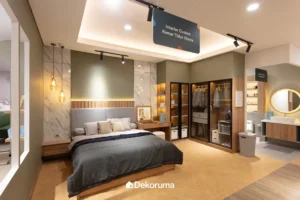 compact walk-in closet